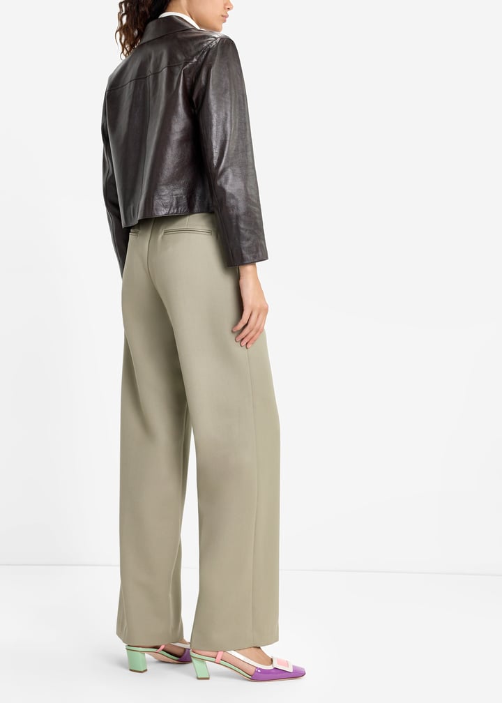 rvw00625601d1p-sq16_2.jpg?ts=20260122022149