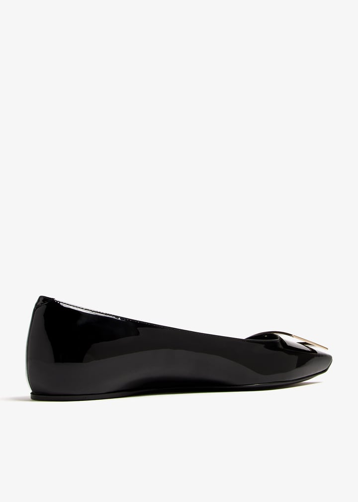 フラットシューズ Roger Vivier Trompette Ballerinas Black RVW40415280 D1PB999 Trompette Ballerinas in patent leather Black Woman
