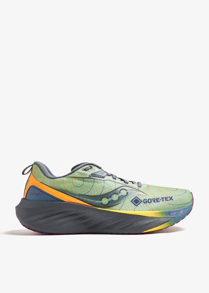 Saucony Triumph 22 GTX sneakers for Men - Green in USA