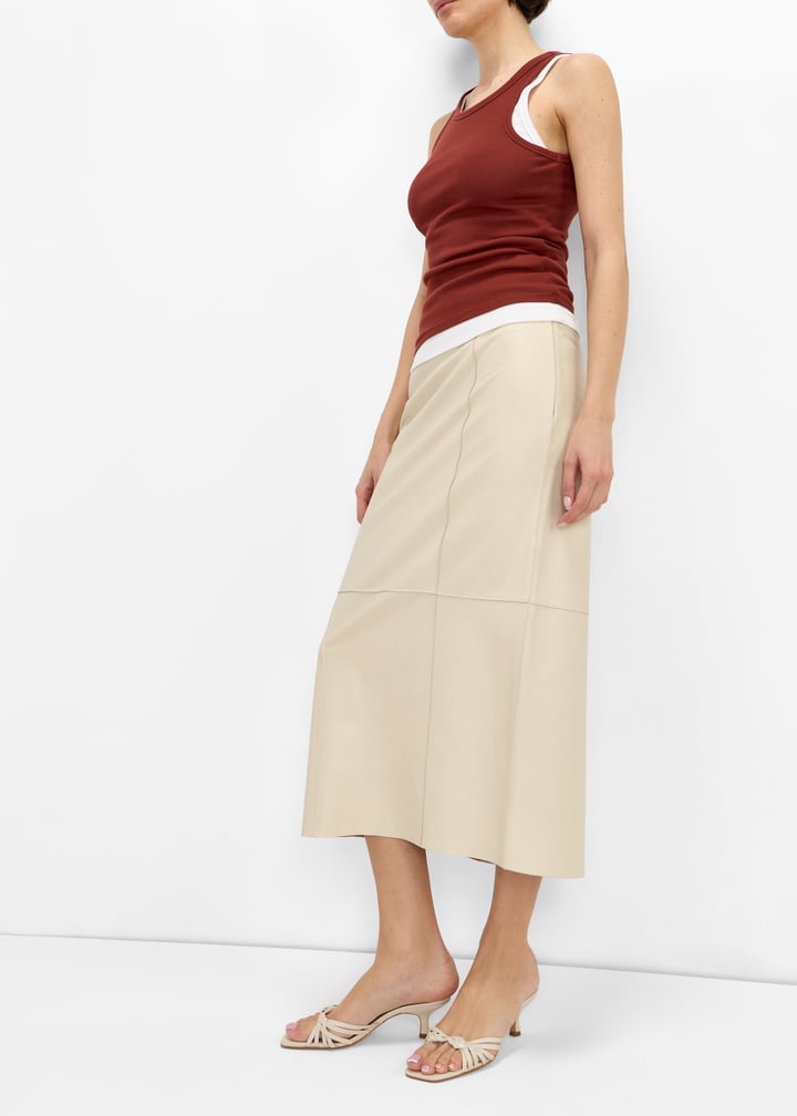 s2106000610001-xt7w_2.jpg?ts=20260109030225