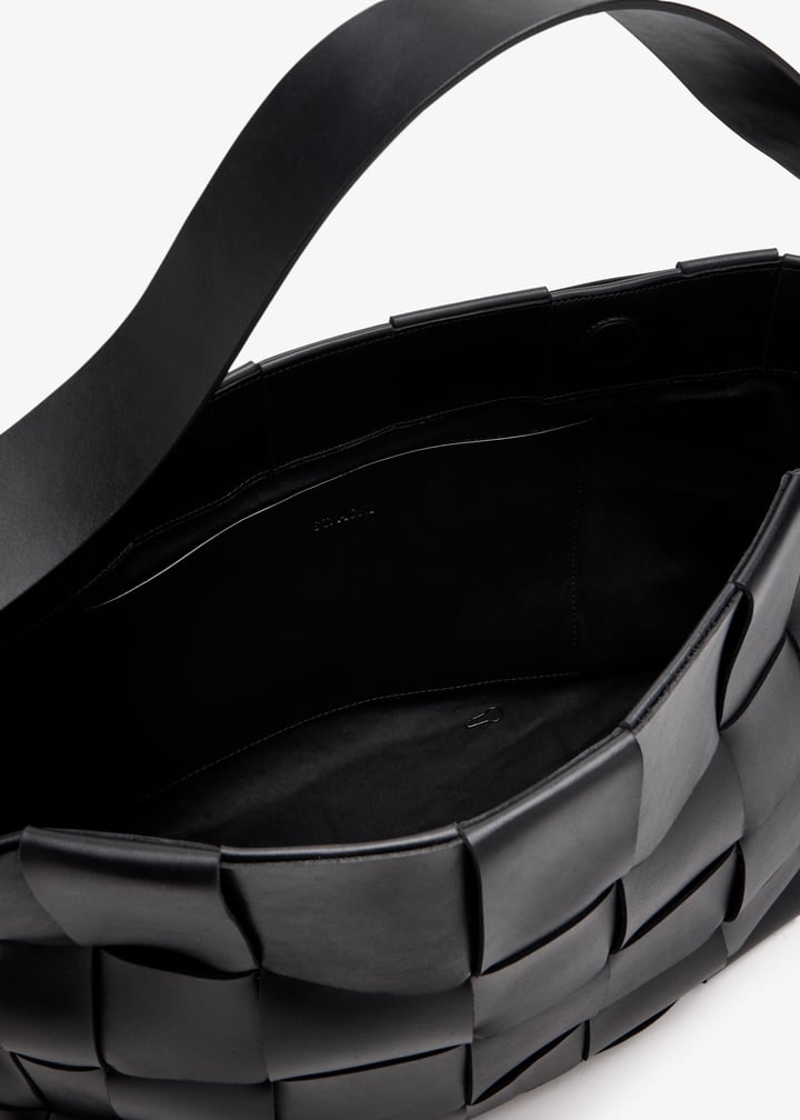 s24-002-blk_7.jpg?ts=20251118024215