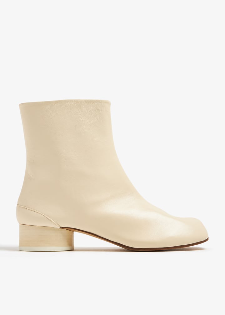 Maison Margiela Tabi ankle boots for Women - Beige in UAE | Level