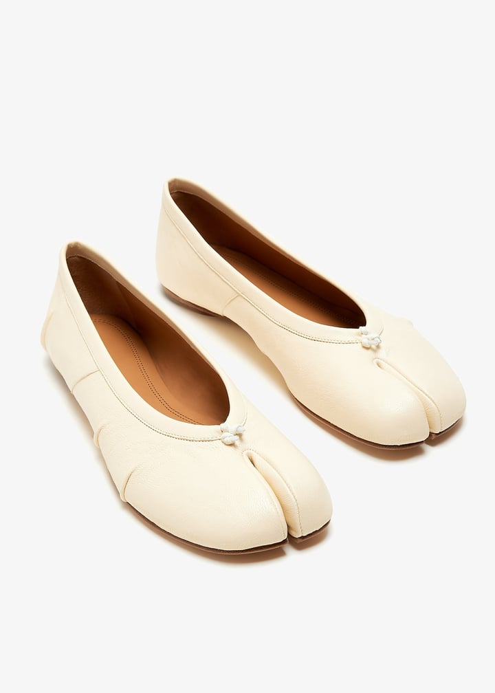 Maison Margiela Tabi ballerinas for Women - White in UAE | Level Shoes