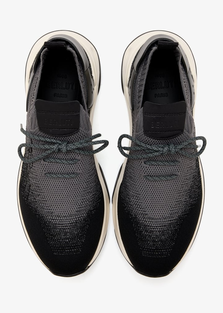 s6011-023-gradientgreyblack_7.jpg?ts=20260112104732