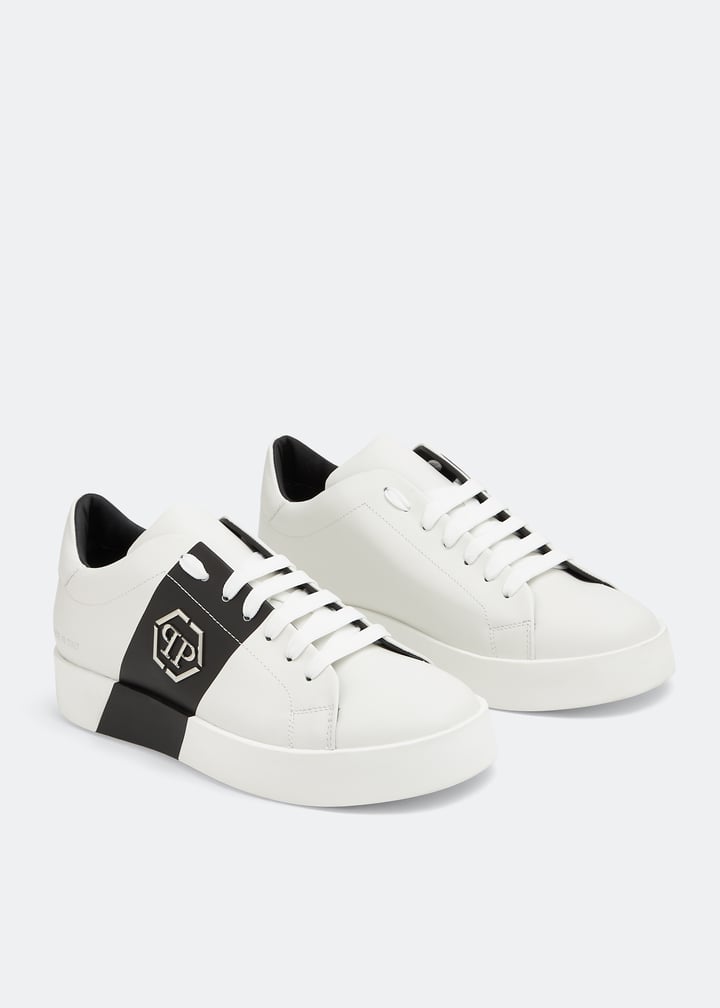 Philipp Plein Hexagon lo-top sneakers for Men - White in UAE
