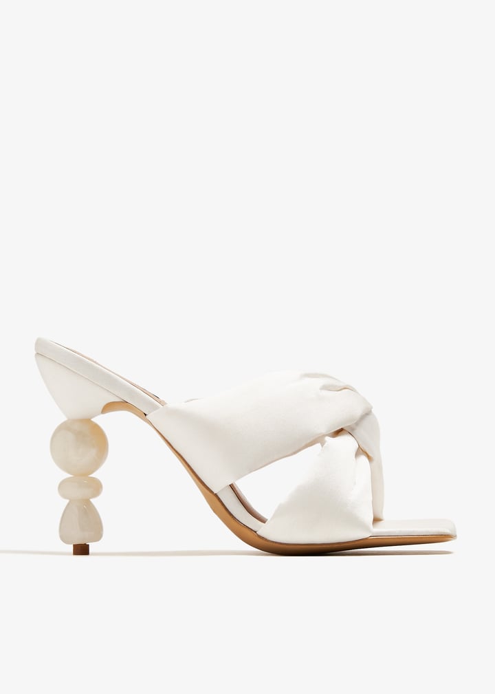 sandalscamelia-white_1.jpg?ts=20240119033128