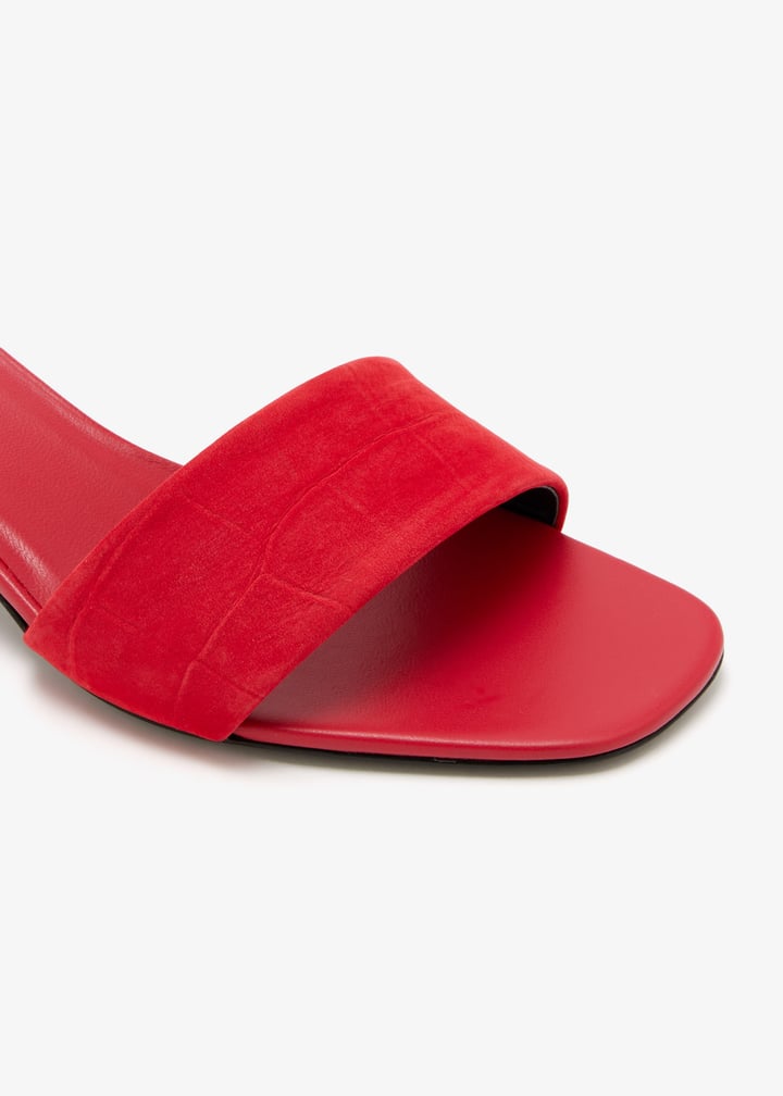 sarafina-red_5.jpg?ts=20260207050644