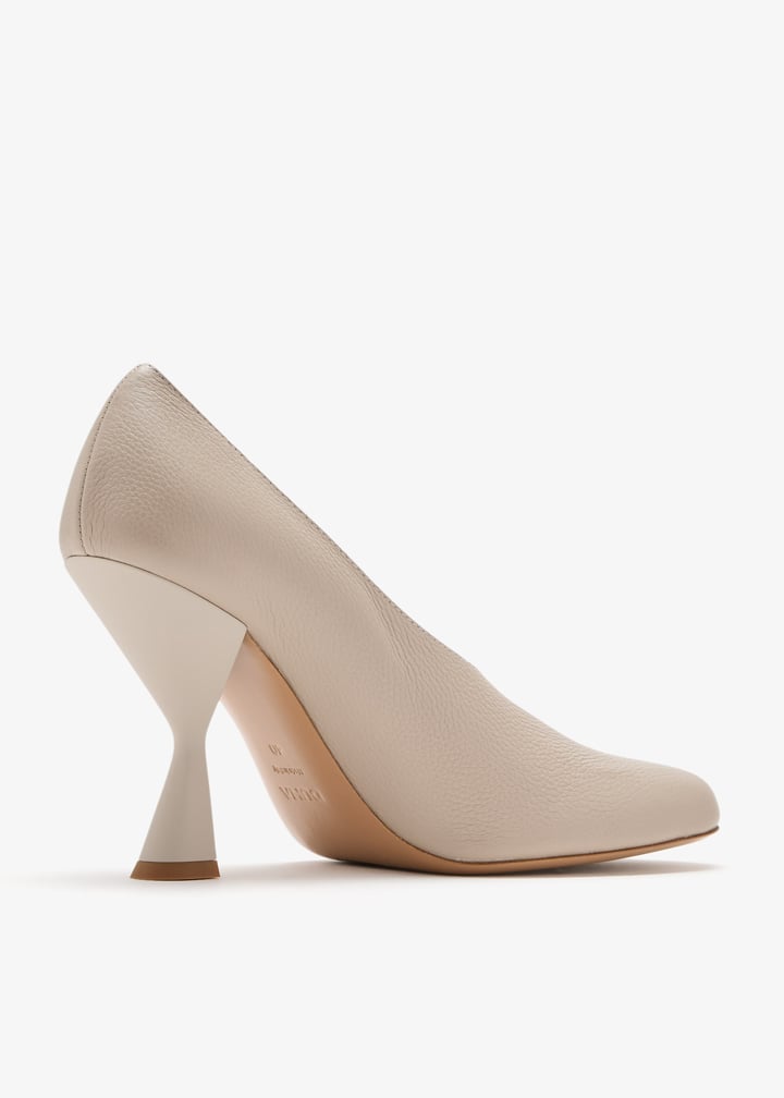sarahpump-taupe_6.jpg?ts=20260827020717