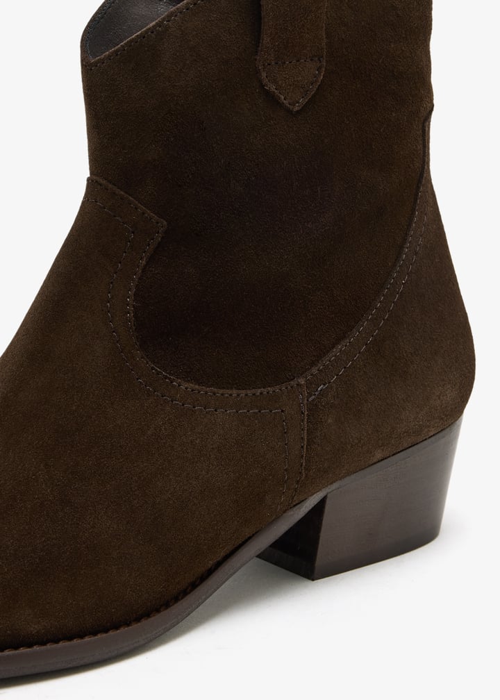 selene-drksud_5.jpg?ts=20251207025636