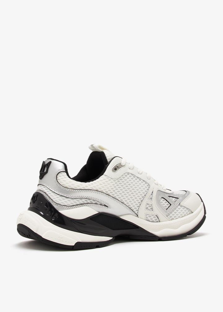 smash-00188_6.jpg?ts=20241211030529