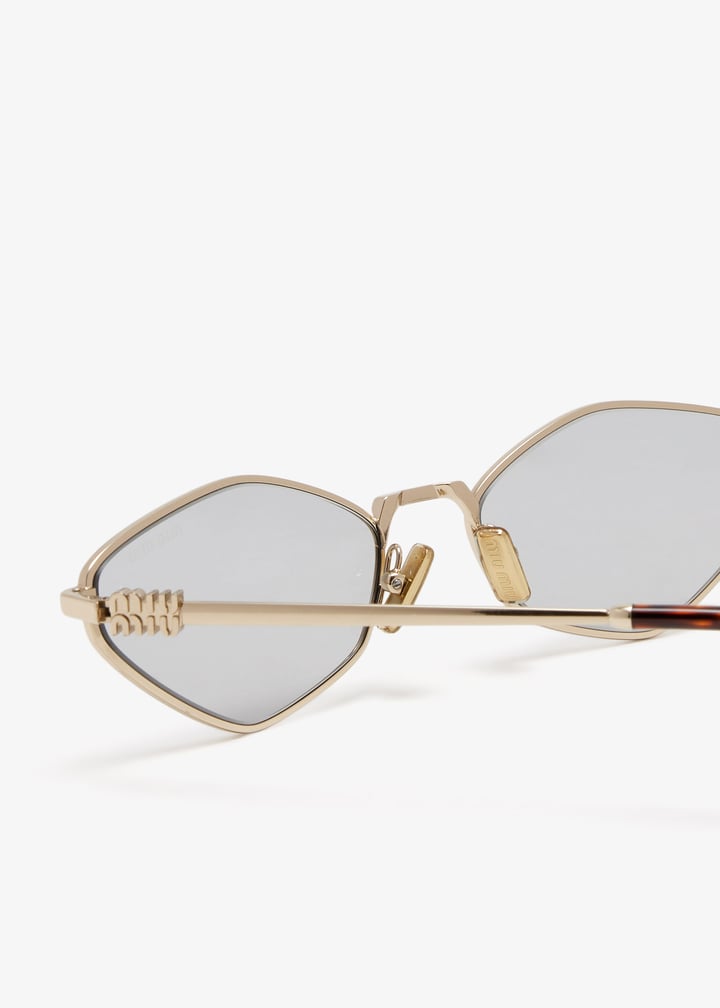 smu56z056ezvnfe50kc_5.jpg?ts=20260309050935