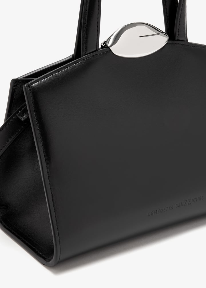 ショルダーバッグ・ポシェット BENEDETTA BRUZZICHES Women Messenger Bags FW23012 013 black Boxy Bag – Moonshaft｜Official Online Store | Leather