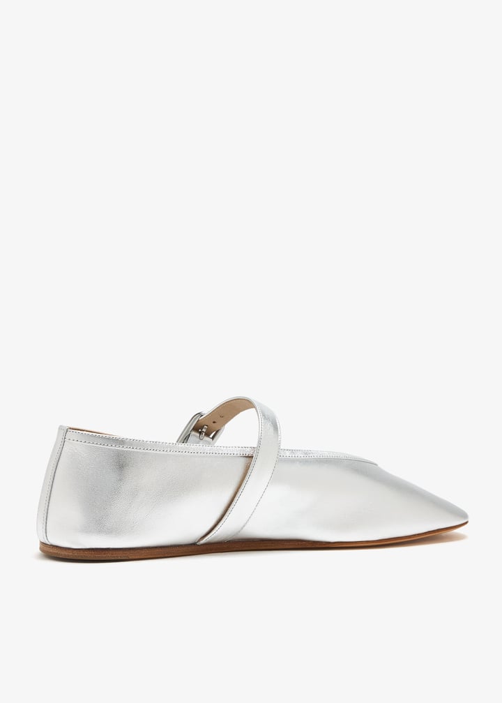 ste-lea-slv_6.jpg?ts=20250620035848