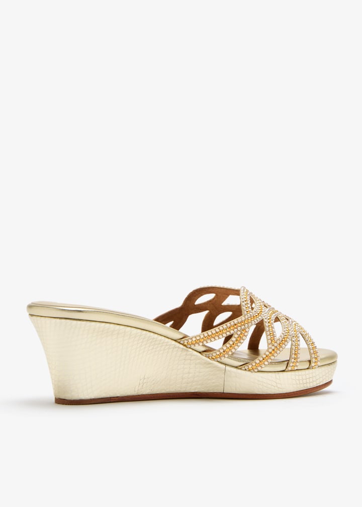 stina-gold_6.jpg?ts=20251022095705