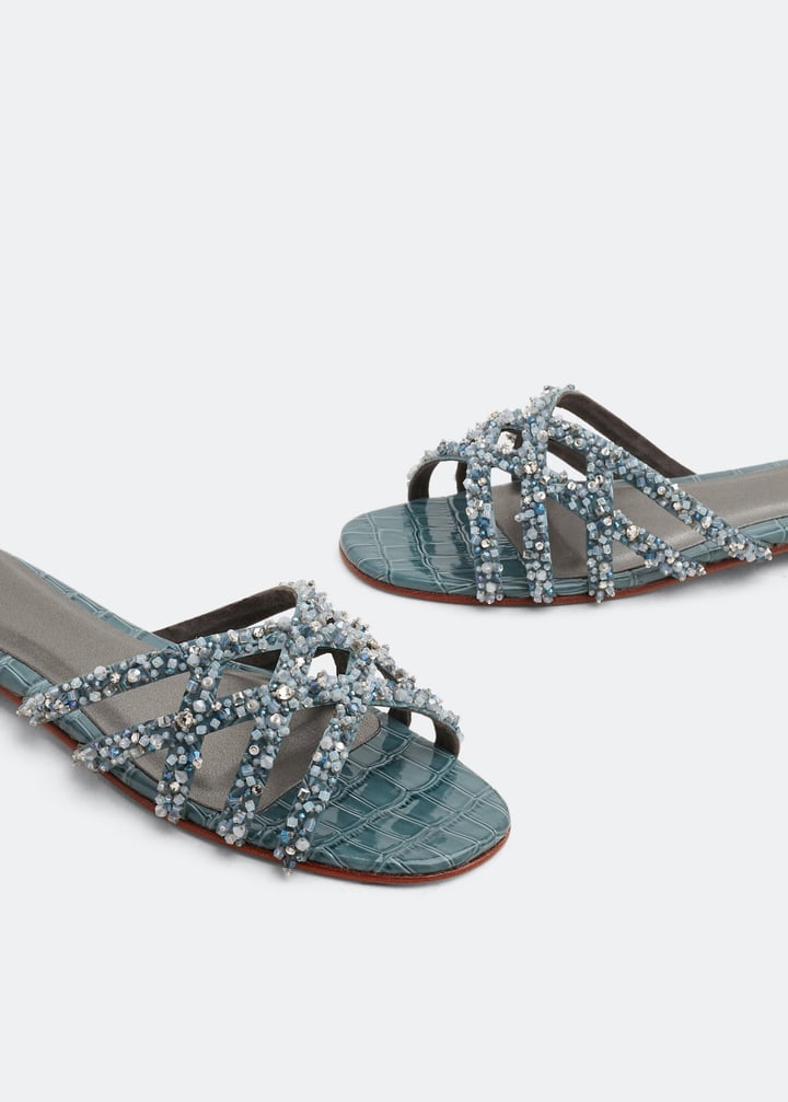 strati-lgrey_3.jpg?ts=20220505154010