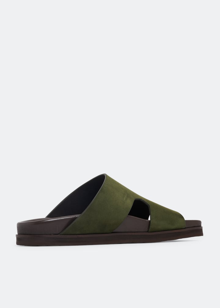 sue1508amano-army_3.jpg?ts=20230322031623