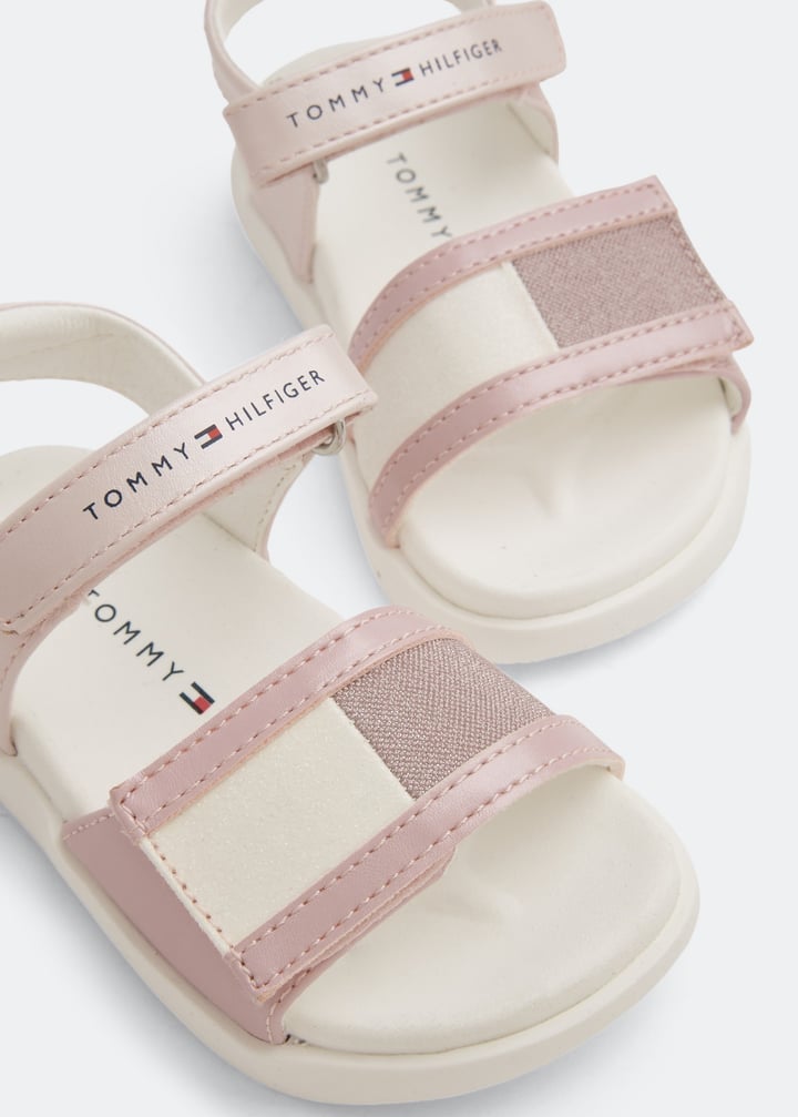 t1a2321721160302-pink_2.jpg?ts=20220504185824