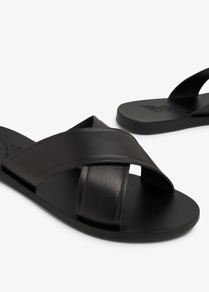 thais-black_3.jpg?ts=20240319035128