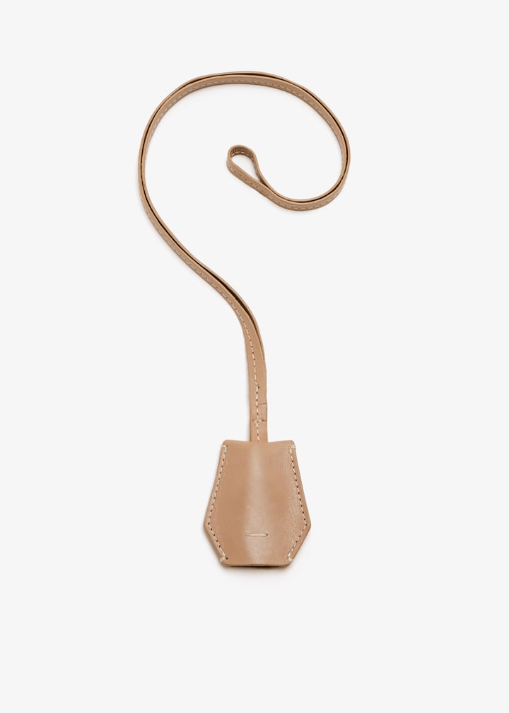 thelinekeyclochette-taupe_1.jpg?ts=20250810132708