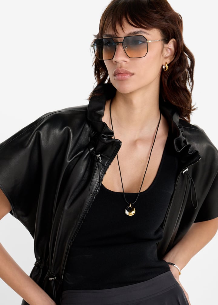 titan-blkgld_3.jpg?ts=20251028033254