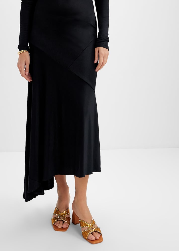 trani-tan_2.jpg?ts=20241219030516