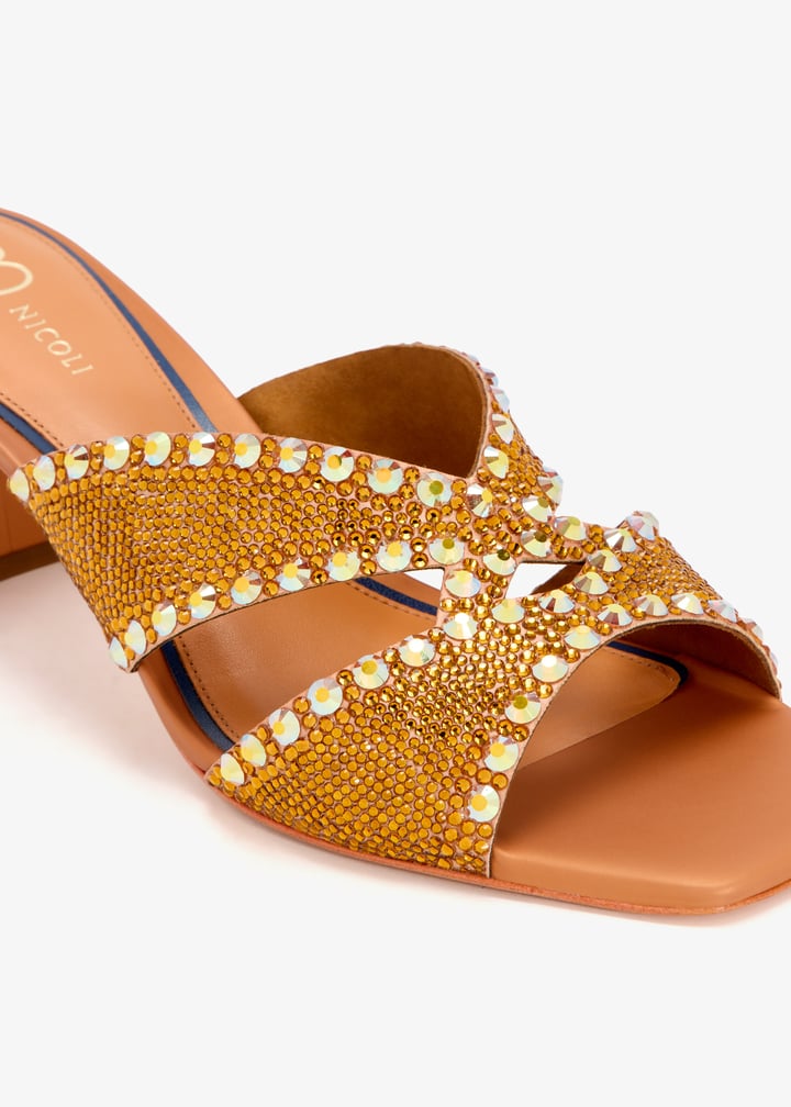 trani-tan_5.jpg?ts=20241219030516