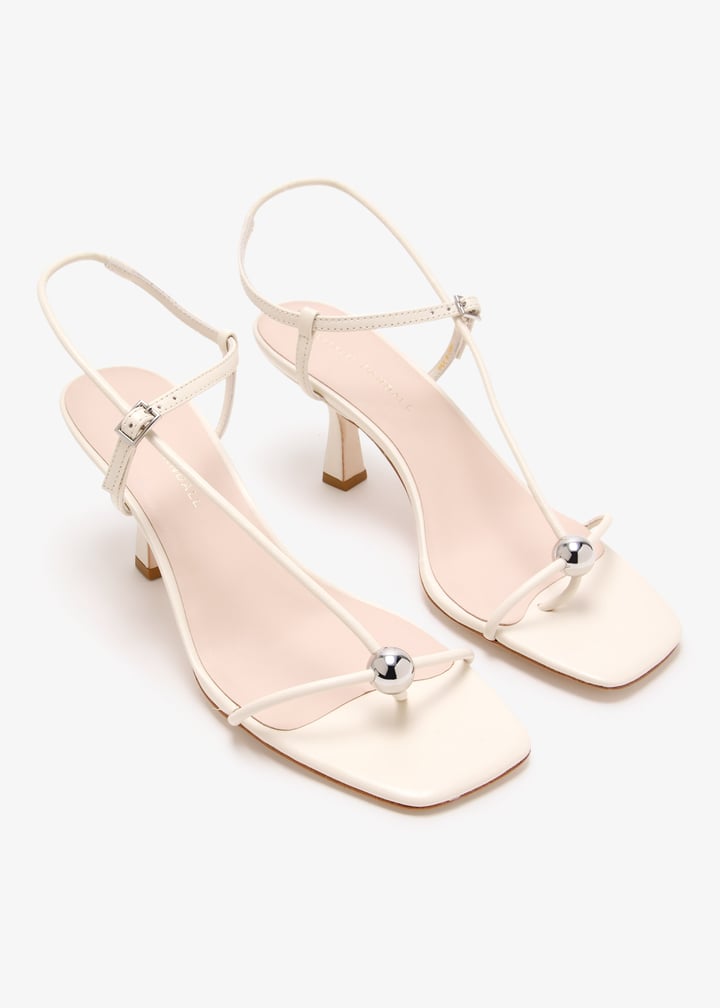 triana-n-white_7.jpg?ts=20250605031500