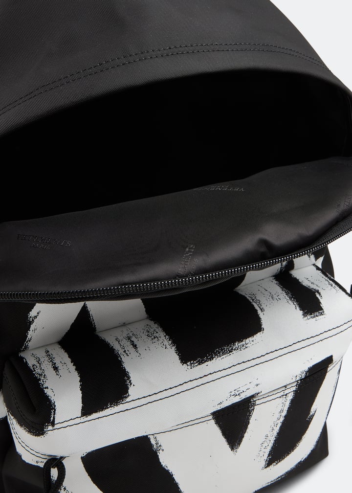 ue63ba200b-1100-black_6.jpg?ts=20230212030509