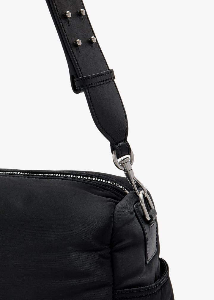 ull706-aw0001-001_5.jpg?ts=20260214032648