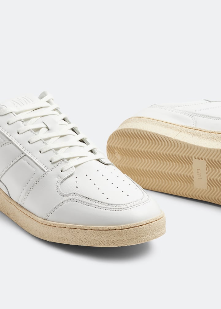 usn402-853-100_3.jpg?ts=20230817034025