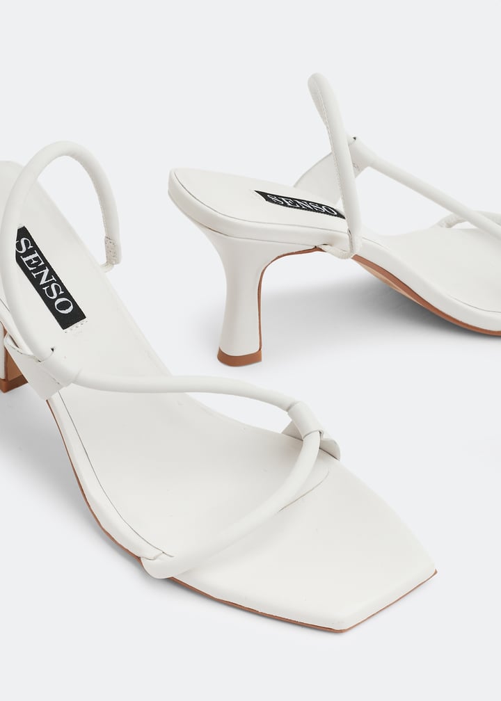 uxley-chalk_3.jpg?ts=20220907033017