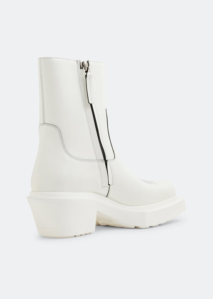 靴 VTMNTS 22AW ANKLE COWBOY Boots Buy VTMNTS men black leather cowboy ankle boots for $740