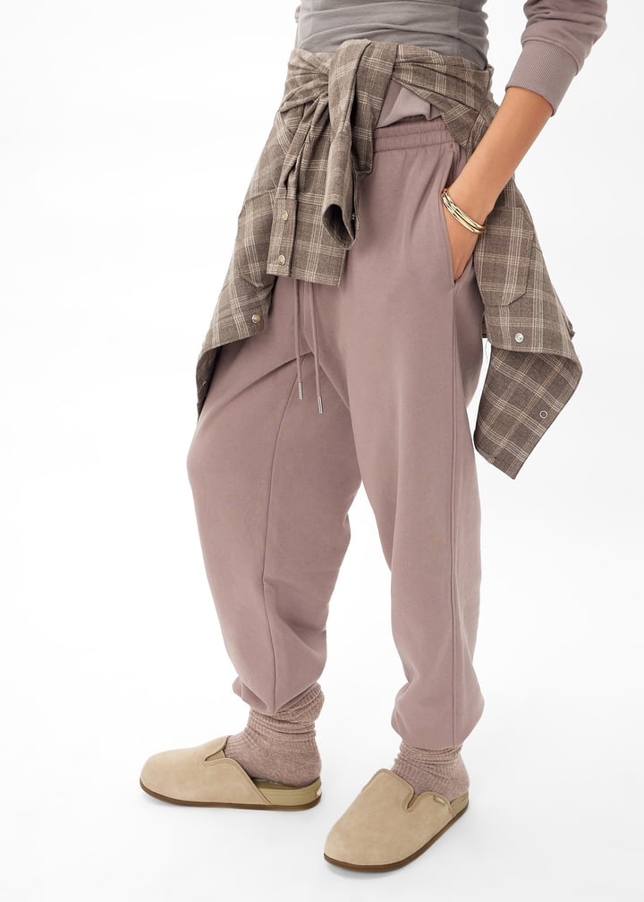 vn000cw3-khk_3.jpg?ts=20241107030516