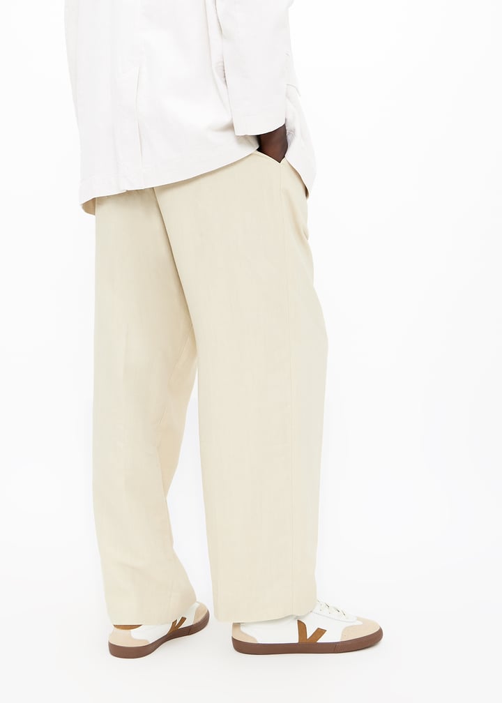 vo2003720b-whteba_2.jpg?ts=20240727042020