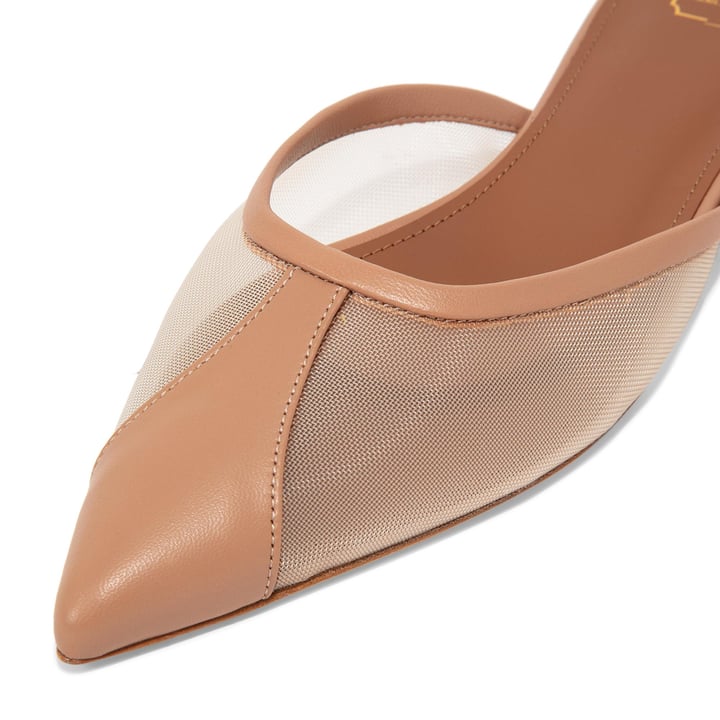 vona1-nude_3.jpg?ts=20220505184729