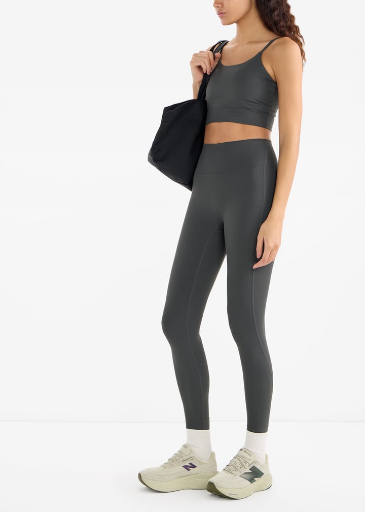 w108014k-074_2.jpg?ts=20250924030928