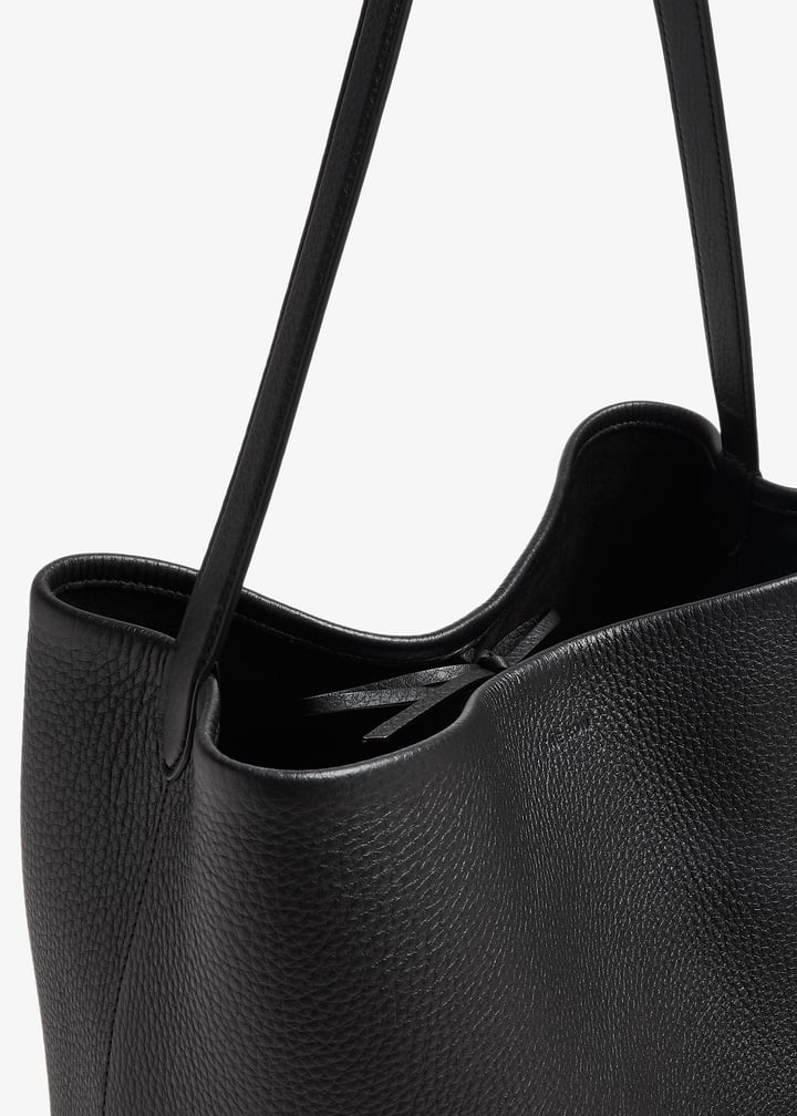 Gじゃん (THE ROW) The Row Large N/S Park tote bag for Women - Black in UAE