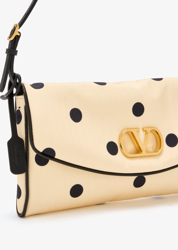 wb0t31mirqt3_5.jpg?ts=20251122023058