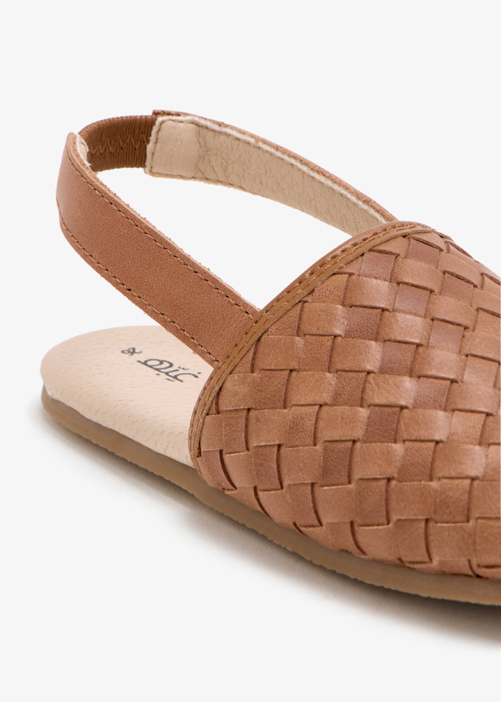 wovensandals-tawny_5.jpg?ts=20251030113125