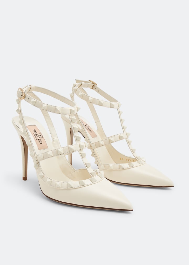 シューズ・サンダルその他 VALENTINO Woman Pumps White 7W2S0MH9DDT AHA Rockstud leather pumps in white - Valentino Garavani | Mytheresa