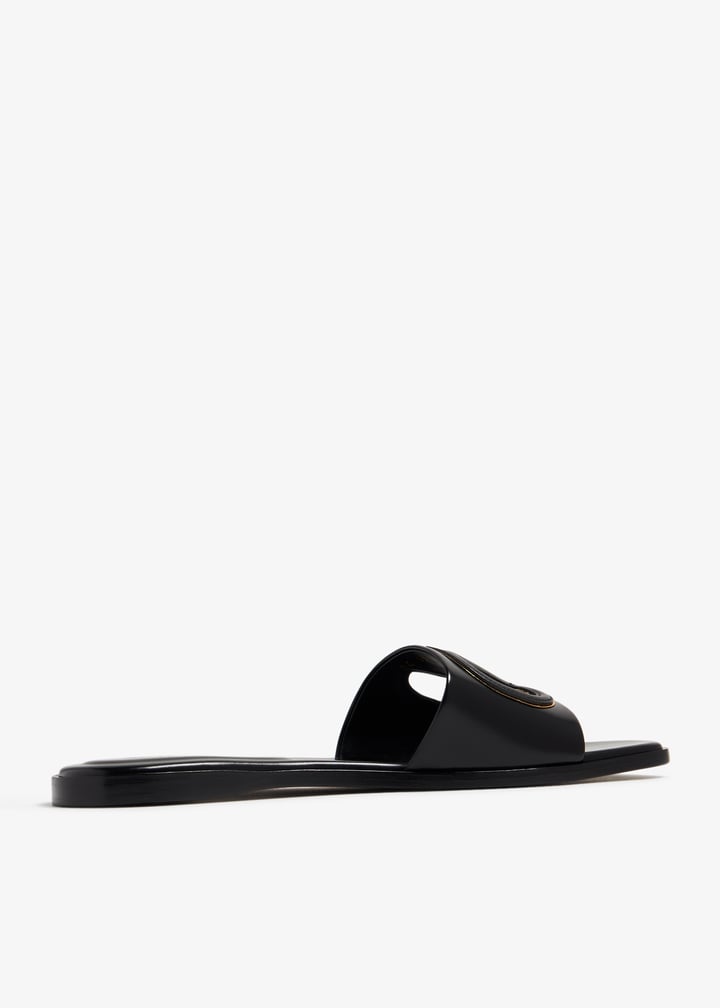 サンダル・ミュール VALENTINO GARAVANI VLOGO CUT-OUT LEATHER SANDALS Valentino Garavani VLogo cut-out sandals for Women - White