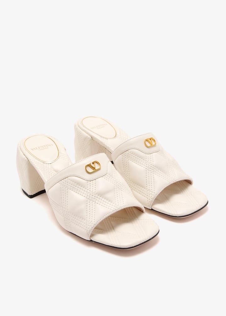サンダル・ミュール Valentino Garavani Sandalo Quiltie 67 In Pelle Quiltie 67 Quilted Nappa Leather Slide Sandal 60mm for Woman