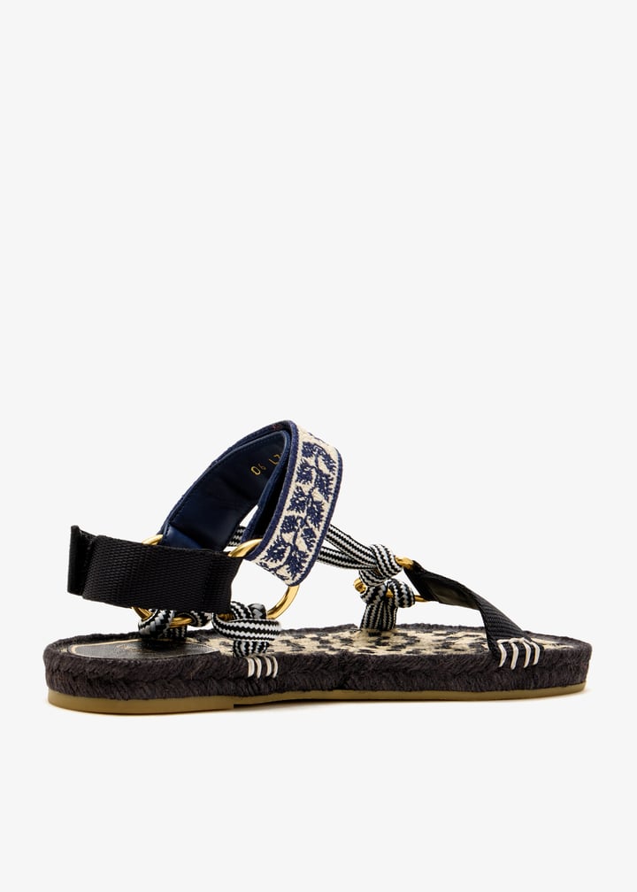 ws0lz5pnbn96_4.jpg?ts=20250416035039