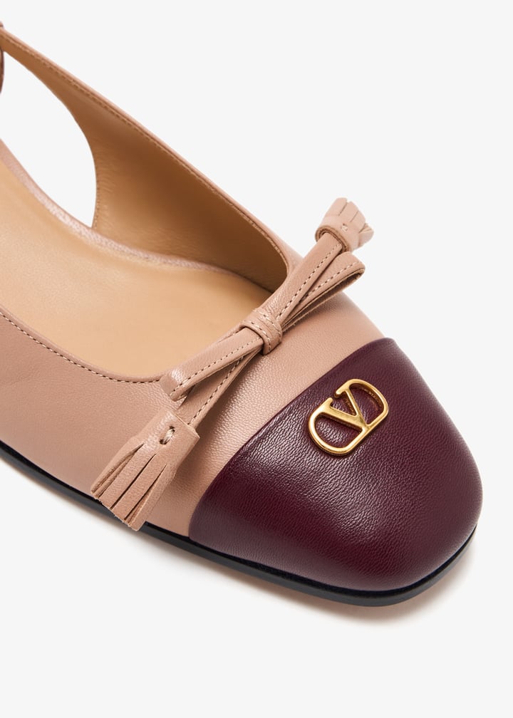 【関税＆送料込み】Valentino Garavani Vale Du Roi Leather S Valet Du Roi leather flats in black - Valentino Garavani