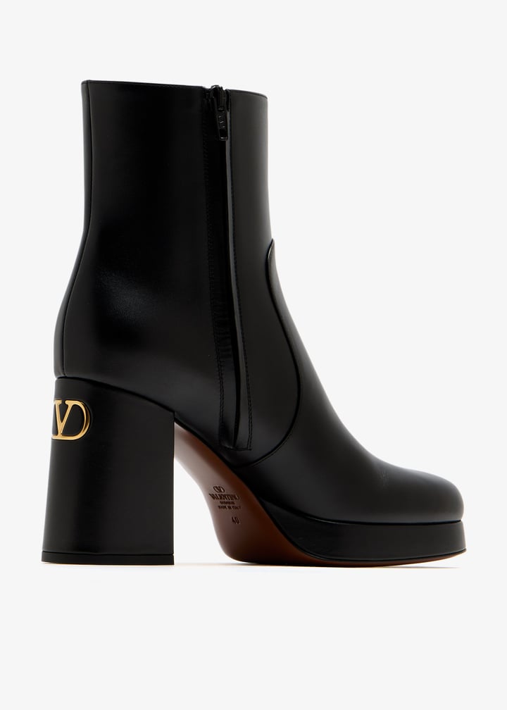 Valentino Garavani Fawcette platform ankle boots for Women Black