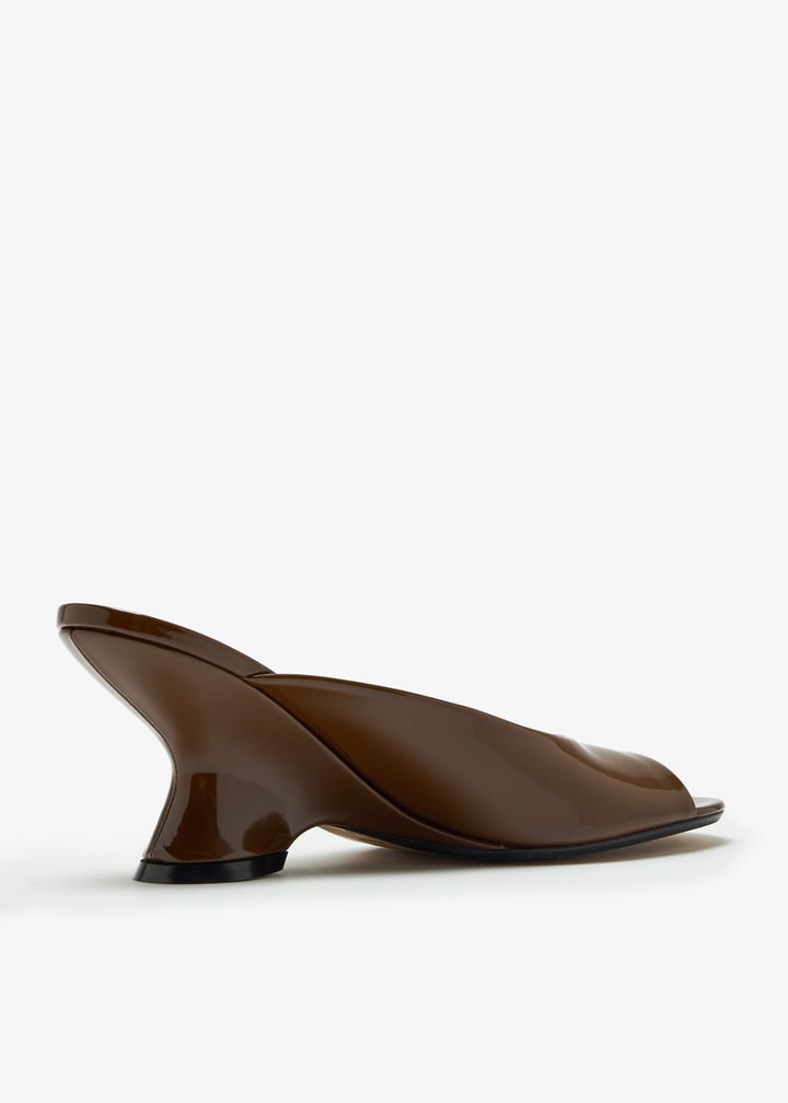 新作*DRIES VAN NOTEN* レザーウェッジミュール ブラウン Dries Van Noten Open-toe leather mules for Women - Brown in