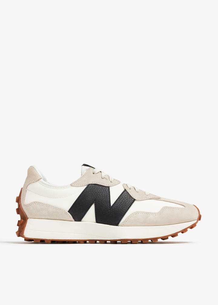 20250724② New Balance 327 sneakers for Women - Black in UAE | Level Shoes
