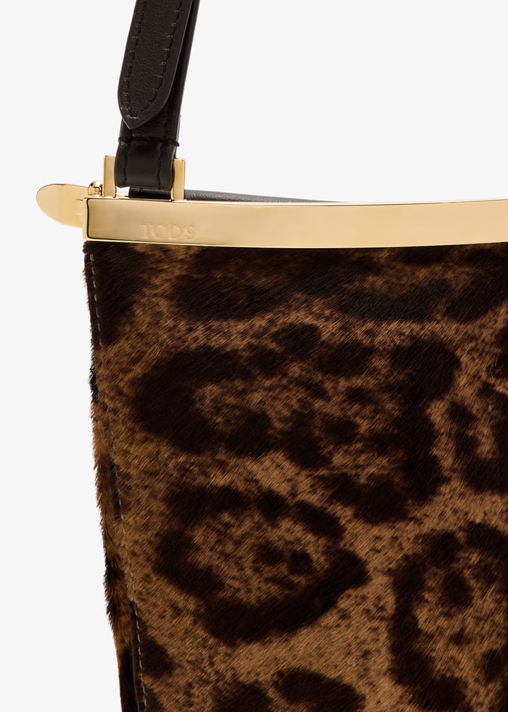 xbwcrnk0100uj42l47_5.jpg?ts=20250816030902