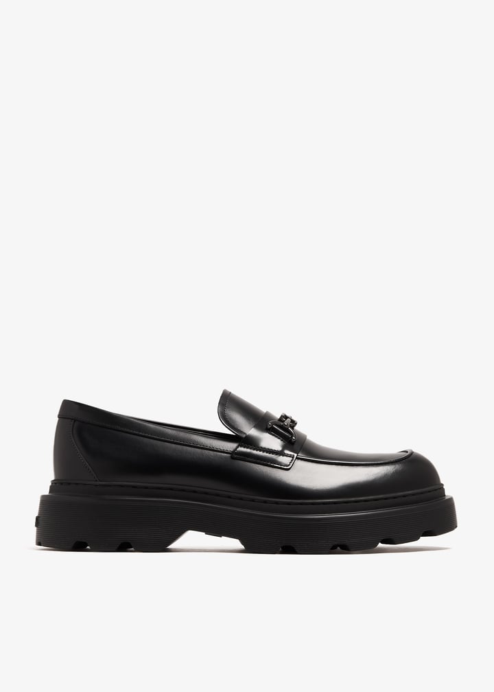 Tod's Leather loafers for Men - Black in UAE | Level Shoes