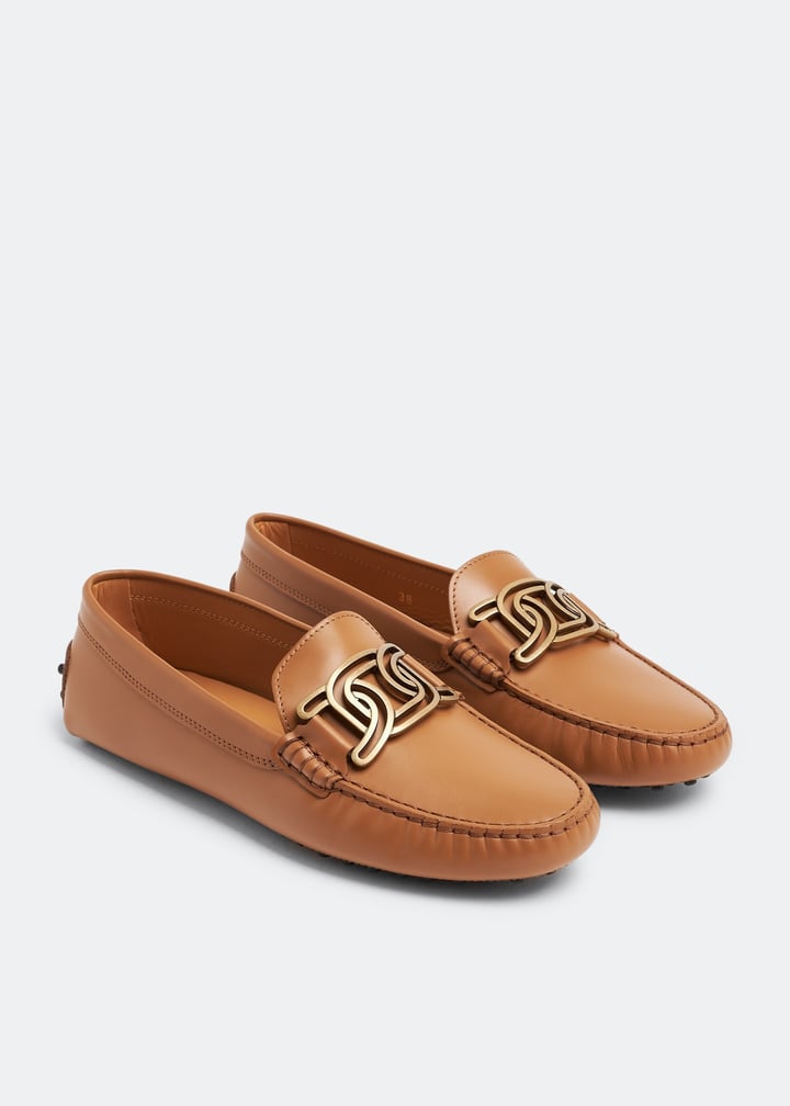 TOD'S＊Kate Gommino Driving Shoes レザー モカシン＊送料込 Woman OFF WHITE Gommino Driving Shoes in Leather